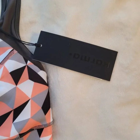 Karma Printed Steffi Bra - Geo Tri-Metric Coral - Size Small - Picture 3 of 7